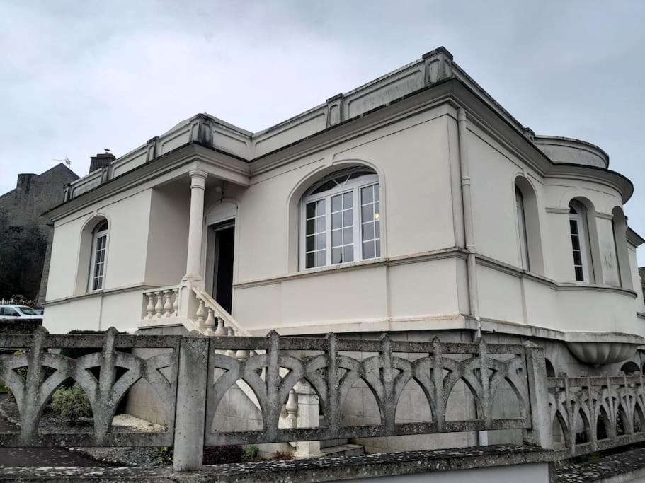 Le Pavillon Des Abrincates Hébergement de vacances *